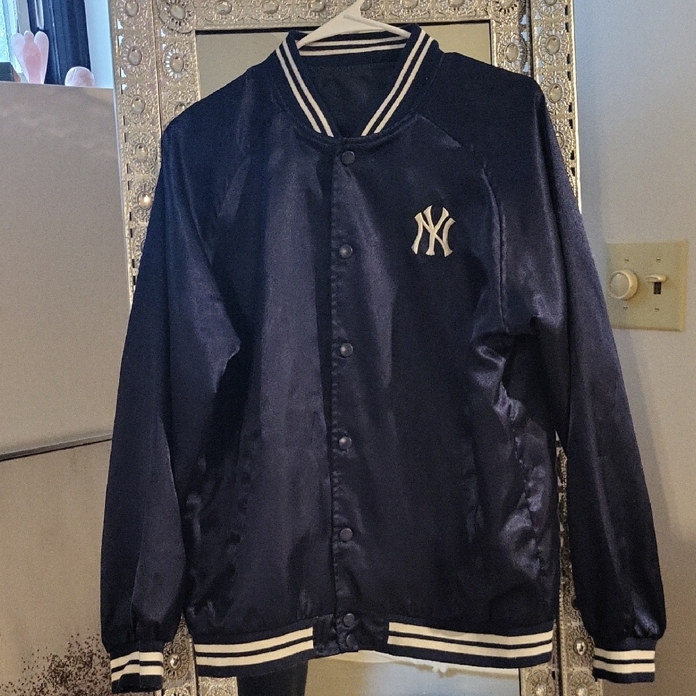 VINTAGE NAVY BLUE SATIN NEW YORK YANKEES REVERSIBLE TRACK JACKET🗽